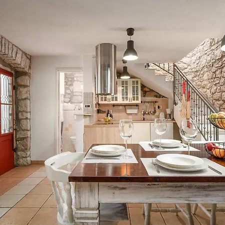 Casa Nono Nino Tatil Evi *